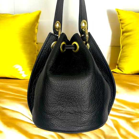 Anna Paola Black Pebbled Leather Small Drawstring Bucket Bag - Picture 3 of 7
